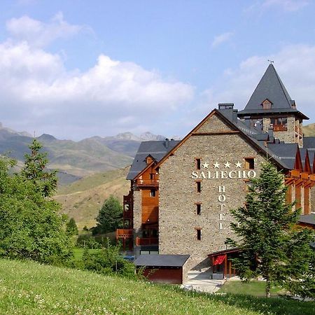 Hotel Saliecho Formigal Bagian luar foto
